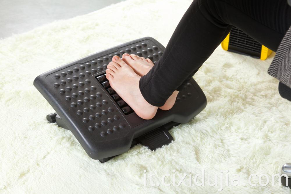 Ergonomic Design Plastic Massage Footrest 